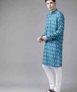 Vastramay Men's Turquoise Cotton Blend Ikkat Print Kurta