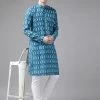 Vastramay Men's Turquoise Cotton Blend Ikkat Print Kurta