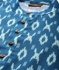 Vastramay Men's Turquoise Cotton Blend Ikkat Print Kurta
