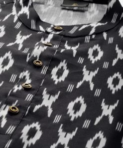 Vastramay Men's Black Ikkat Print Cotton Blend Kurta