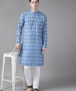 Vastramay Men's Aqua Blue Ikkat Print Cotton Blend Kurta