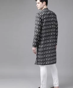 Vastramay Men's Black Ikkat Print Cotton Blend Kurta