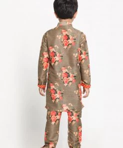 Vastramay Multicolor-Base-Green Cotton Blend Baap Beta Kurta Pyjama Set