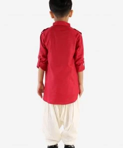 Vastramay Kurta Pyjama Men & Kids Maroon Solid Colour Blend Pathani Suit Set