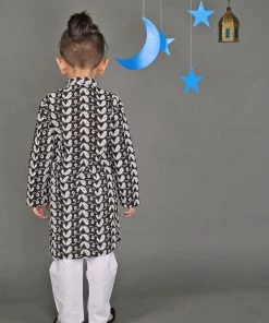 Boys Vastramay Boy's Black Geometric Checked Thread Work Kurta And Pyjama Set