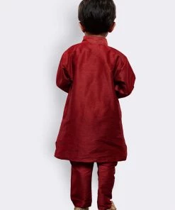 Vastramay Silk Blend Maroon Baap Beta Kurta Pyjama Set 17 Vastramay Silk Blend Maroon Baap Beta Kurta Pyjama Set