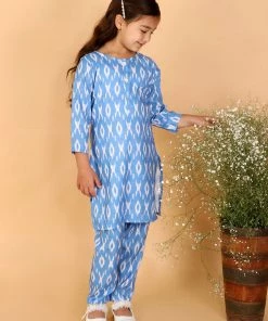 Vastramay Girls' Aqua Blue Kurta And Straight Pant Set
