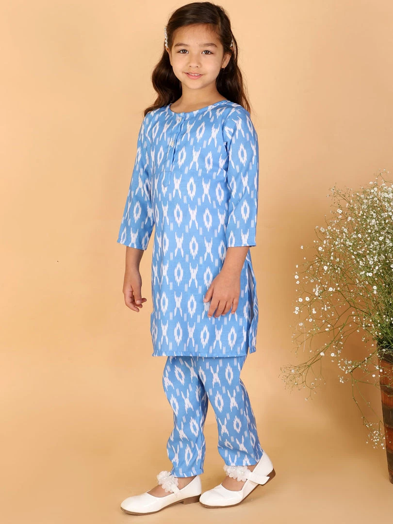 Vastramay Aqua Blue Traditional Ikkat Print Siblings Set 4 Vastramay Aqua Blue Traditional Ikkat Print Siblings Set