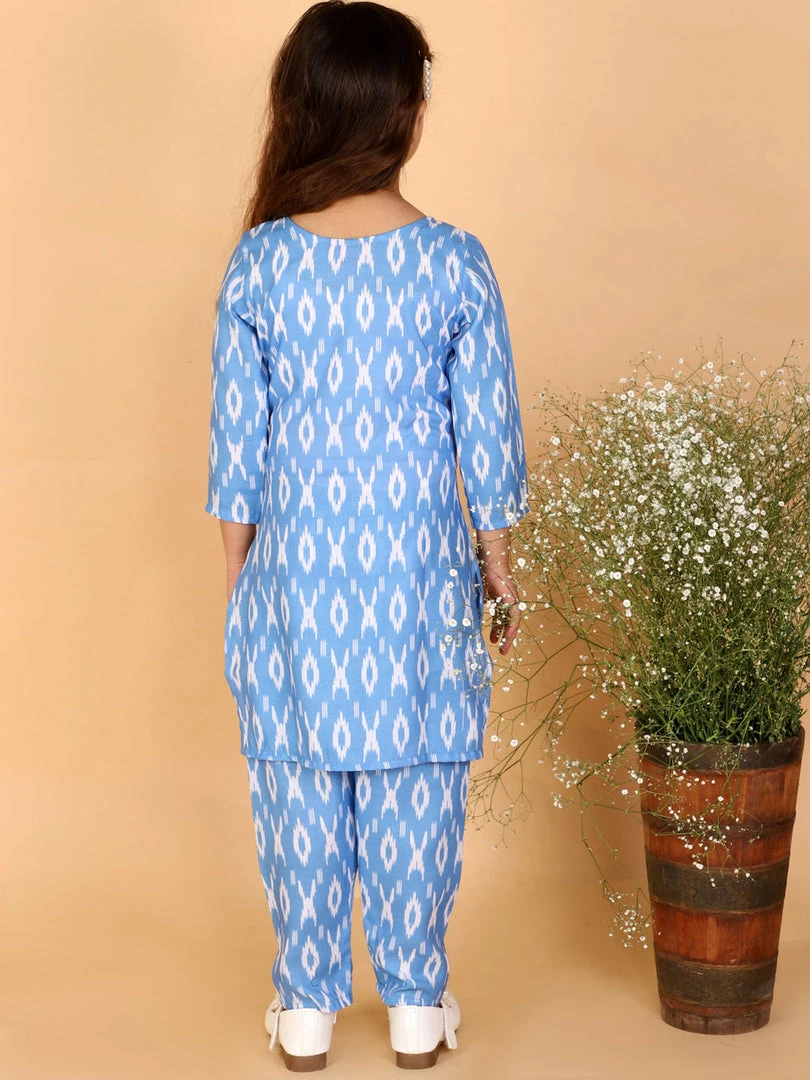 Vastramay Aqua Blue Traditional Ikkat Print Siblings Set 6 Vastramay Aqua Blue Traditional Ikkat Print Siblings Set