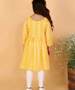 VASTRAMAY Girl's Orange Chikankari Cotton Kurta & Leggings Set Girls