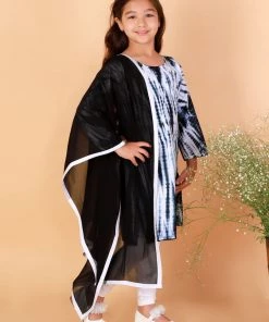 VASTRAMAY Girls Black & White Pure Cotton Tie-Dye Kurta Leggings & Dupatta Set