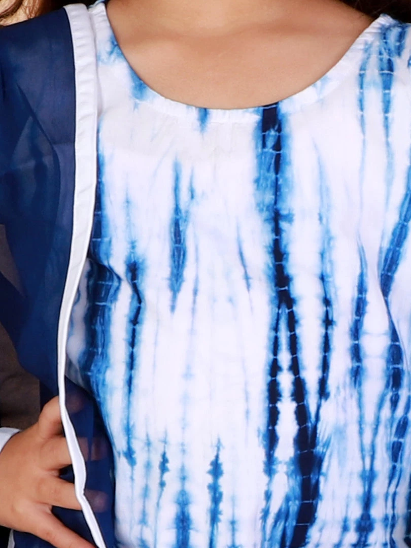 Vastramay Blue Tie And Dye Pattern Cotton Siblings Set 6 Vastramay Blue Tie And Dye Pattern Cotton Siblings Set