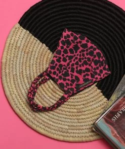 Vastramay Unisex 2-Ply Animal Printed Reusable Free Size Comfortable, Ear Loop Wellness Masks In Leopard Pink - Pack Of 1 Rakhi