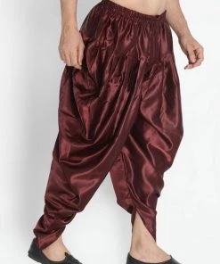 VASTRAMAY Men's Maroon Cotton Blend Dhoti