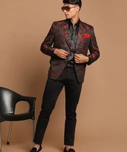 VASTRAMAY Men's Black And Red Color Woven Design Blazer