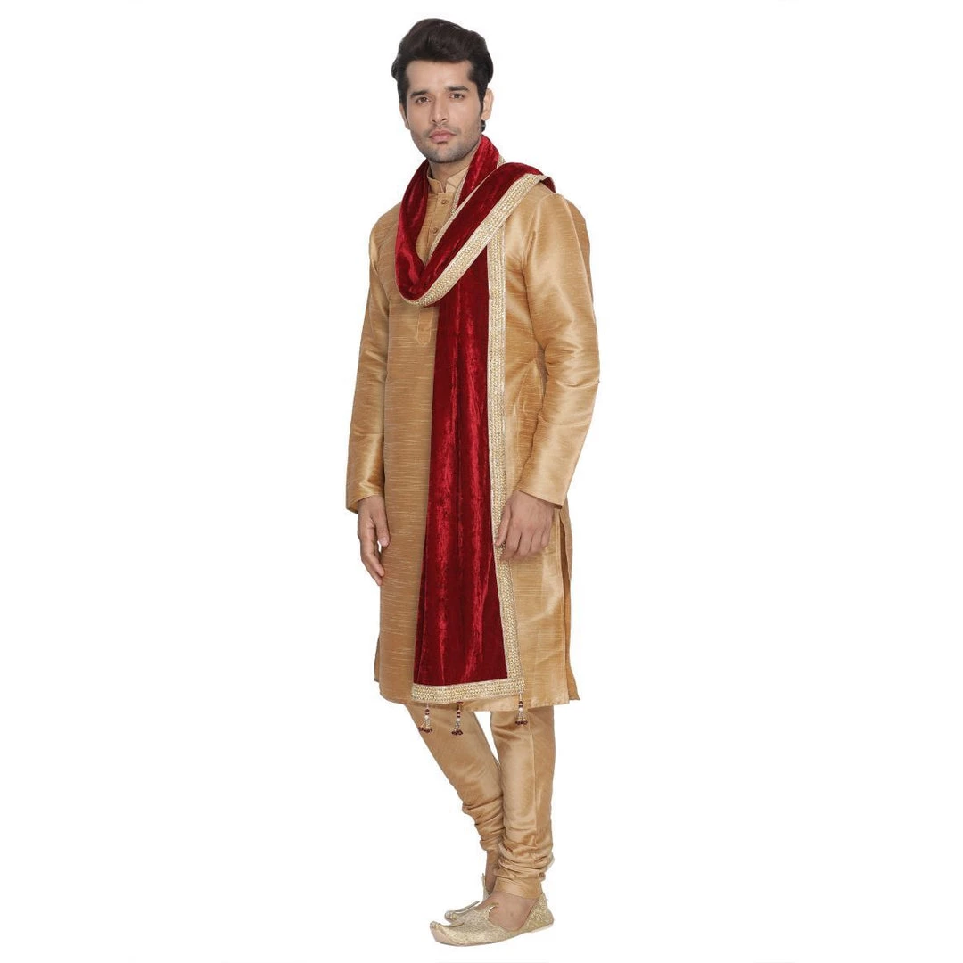 Vastramay Men's Maroon Velvet Dupatta 4 Vastramay Men's Maroon Velvet Dupatta