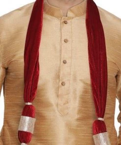 Vastramay Men's Maroon Velvet Dupatta 8 Vastramay Men's Maroon Velvet Dupatta
