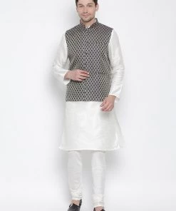 Vastramay Men's White Cotton Silk Blend Kurta, Ethnic Jacket And Pyjama Set