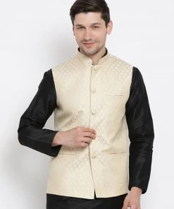 Vastramay Men's Cream Silk Blend Ethnic Jacket