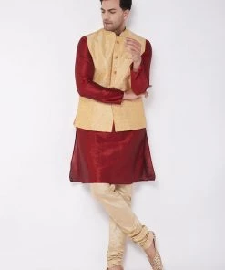 VASTRAMAY Men's Silk Blend Kurta And Pyjama With Gold Woven Nehru Jacket