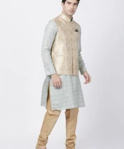 Vastramay Men's Light Grey Cotton Silk Blend Kurta, Ethnic Jacket And Pyjama Set Jacket Kurta Sets