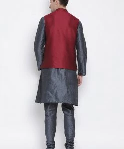 Vastramay Men's Grey Cotton Silk Blend Kurta, Ethnic Jacket And Pyjama Set Kurta Sets