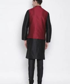 Vastramay Men's Black Cotton Silk Blend Kurta, Ethnic Jacket And Pyjama Set
