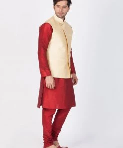 VASTRAMAY Men's Maroon Cotton Silk Blend Kurta, Ethnic Jacket And Pyjama Set 9 VASTRAMAY Men's Maroon Cotton Silk Blend Kurta, Ethnic Jacket And Pyjama Set