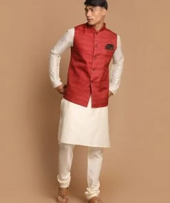 Kurta Sets VASTRAMAY Men's Maroon Textured Nehru Jacket With Cream Kurta And Pyjama Set
