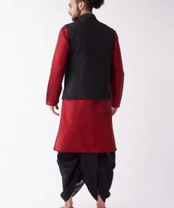 VASTRAMAY Men's Black Jacket & Maroon Layered Kurta With Black Dhoti Pants Jacket Kurta Sets 13 VASTRAMAY Men's Black Jacket & Maroon Layered Kurta With Black Dhoti Pants Jacket Kurta Sets