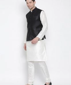 Vastramay Men's White Cotton Silk Blend Kurta, Ethnic Jacket And Pyjama Set