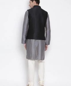 Vastramay Men's Grey Cotton Silk Blend Kurta, Ethnic Jacket And Pyjama Set Jacket Kurta Sets