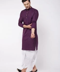 VASTRAMAY Men's Purple And White Cotton Blend Kurta And Dhoti Set