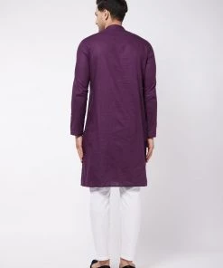 VASTRAMAY Men's Purple Solid Cotton Blend Kurta And White Pyjama Set