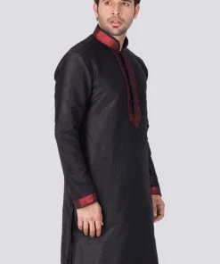 VASTRAMAY Men's Black Cotton Silk Blend Kurta