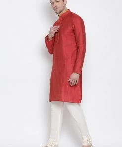 Vastramay Men's Maroon Cotton Kurta And Pyjama Set