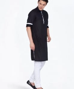 Vastramay Men's Black Cotton Kurta Pajama Set