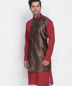 VASTRAMAY Men's Maroon Cotton Blend Kurta