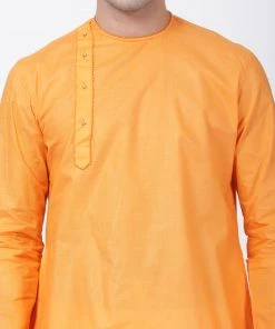 VASTRAMAY Men's Orange Cotton Blend Kurta