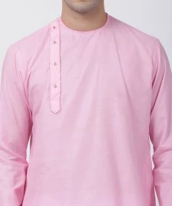 VASTRAMAY Men's Pink Cotton Blend Kurta 10 VASTRAMAY Men's Pink Cotton Blend Kurta