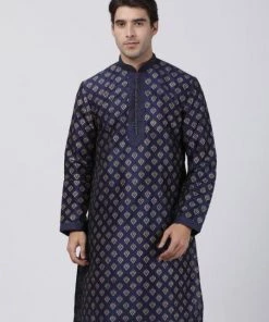 VASTRAMAY Men's Navy Blue Cotton Silk Blend Kurta