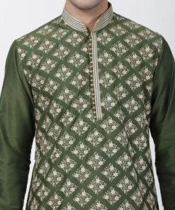 Vastramay Men's Green Cotton Silk Blend Kurta