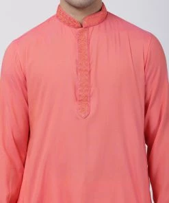 Vastramay Men's Pink Cotton Blend Kurta