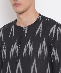 Vastramay Men's Black Cotton Kurta And Pyjama Set