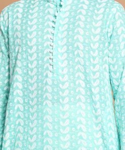 VASTRAMAY Men's Green Embroidered Chikankari Pure Cotton Kurta With Patiala Kurta Sets