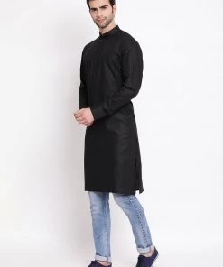 Vastramay Men's Black Cotton Blend Kurta
