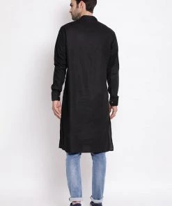 Vastramay Men's Black Cotton Blend Kurta