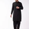 Vastramay Men's Black Cotton Blend Kurta And Pyjama Set