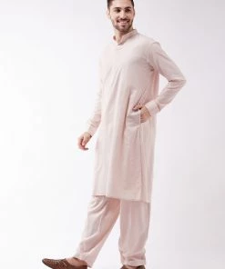 Vastramay Kurta Sets Men's Cream Cotton Blend Kurta And Pyjama Set