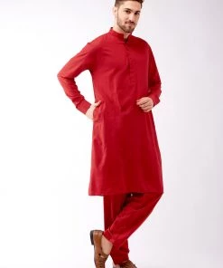 Vastramay Men's Maroon Cotton Blend Kurta And Pyjama Set